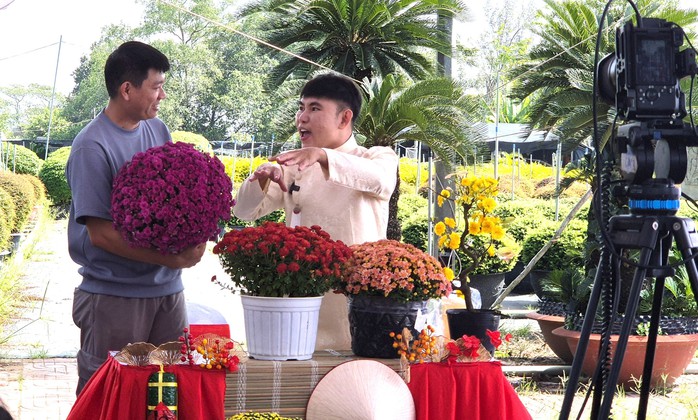 Hoa Tết online tăng trưởng gấp 5 lần năm ngo&aacute;i - Ảnh 2.