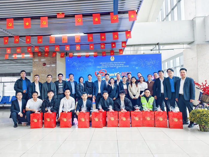 Hanoi Metro miễn ph&iacute; v&eacute; cho h&agrave;nh kh&aacute;ch trong 9 ng&agrave;y Tết Nguy&ecirc;n đ&aacute;n B&iacute;nh Ngọ 2026 - Ảnh 2.