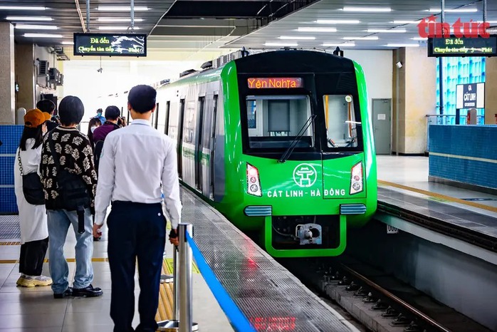 Hanoi Metro miễn ph&iacute; v&eacute; cho h&agrave;nh kh&aacute;ch trong 9 ng&agrave;y Tết Nguy&ecirc;n đ&aacute;n B&iacute;nh Ngọ 2026 - Ảnh 1.