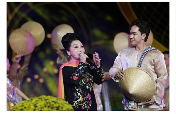 "Rực rỡ bến ngọc thuyền hoa" &ndash; khi di sản ng&acirc;n vang giữa l&ograve;ng đ&ocirc; thị hiện đại - Ảnh 1.