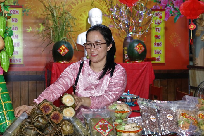 VIDEO: K&yacute; ức Tết xưa &ugrave;a về ở chợ qu&ecirc; giữa phố  - Ảnh 22.