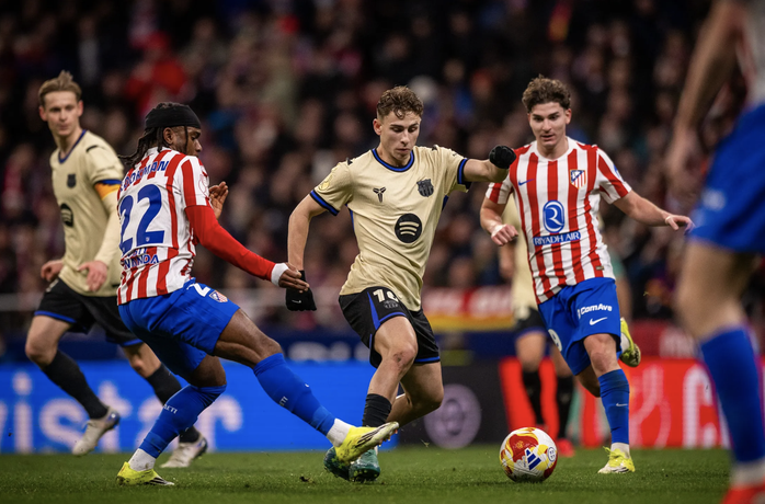 H&agrave;ng thủ sụp đổ, Barcelona thảm bại kh&oacute; tin b&aacute;n kết C&uacute;p Nh&agrave; vua - Ảnh 5.