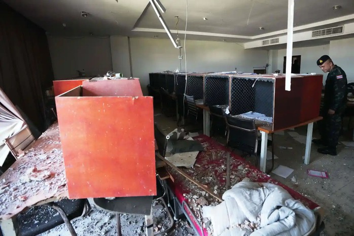 Nạn nh&acirc;n ồ ạt th&aacute;o chạy khỏi &ldquo;khu lừa đảo&rdquo; ở Campuchia - Ảnh 3.