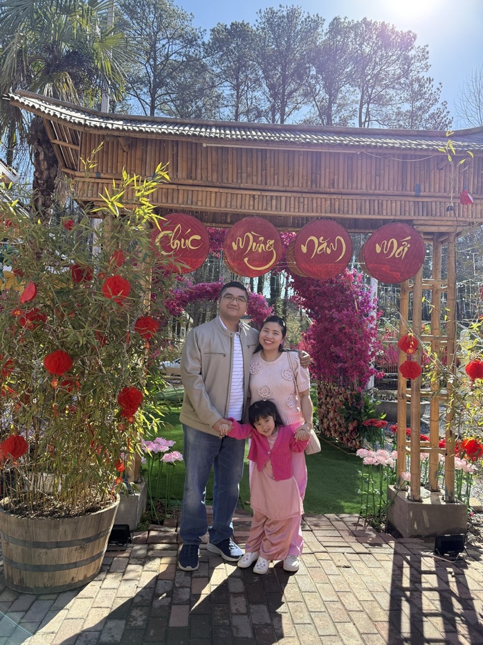 Người Việt xa qu&ecirc; bồi hồi đ&oacute;n Tết - Ảnh 4.