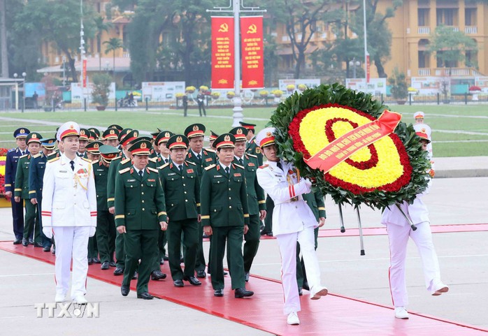 L&atilde;nh đạo Đảng, Nh&agrave; nước v&agrave;o Lăng viếng Chủ tịch Hồ Ch&iacute; Minh nh&acirc;n dịp Tết Nguy&ecirc;n đ&aacute;n B&iacute;nh Ngọ - Ảnh 8.
