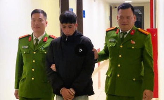 Bắt khẩn cấp thanh ni&ecirc;n vờ hỏi đường rồi cướp điện thoại iPhone - Ảnh 2.