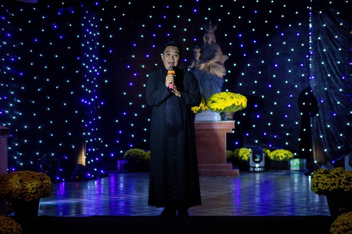 Danh ca Giao Linh với ng&agrave;y cuối năm ấm &aacute;p  - Ảnh 2.