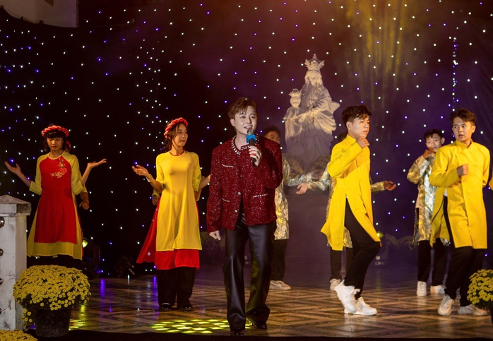 Danh ca Giao Linh với ng&agrave;y cuối năm ấm &aacute;p  - Ảnh 5.