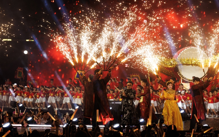 H&ograve;a Minzy: 12 năm bền bỉ để chạm tới "m&ugrave;a v&agrave;ng" th&agrave;nh t&iacute;ch  - Ảnh 7.