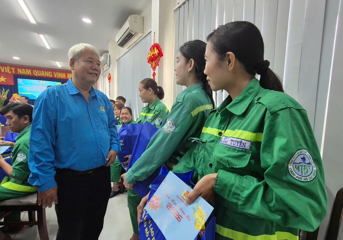 Ai cũng c&oacute; Tết - Ảnh 3.