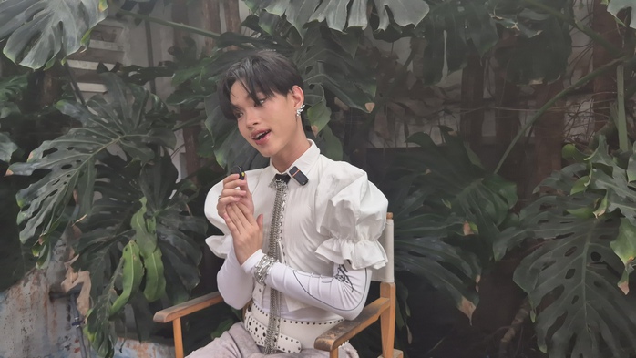 B&Agrave;I XU&Acirc;N ONLINE ĐĂNG NG&Agrave;Y 15-2 (28 TẾT). TỰA: Ph&aacute;p Kiều: "Tại đạo diễn Trấn Th&agrave;nh m&agrave; t&ocirc;i tăng 3kg!" - Ảnh 1.