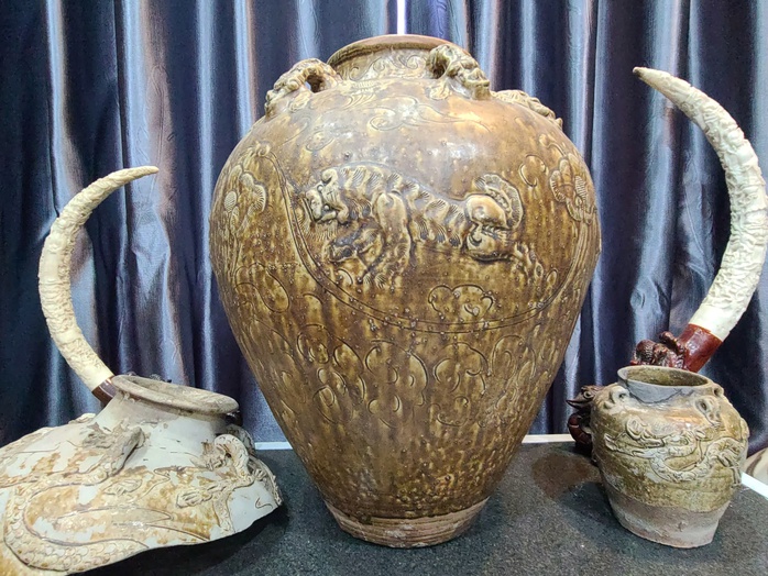 Kh&aacute;m ph&aacute; kho b&aacute;u hơn 10.000 cổ vật giữa đại ng&agrave;n - Ảnh 6.