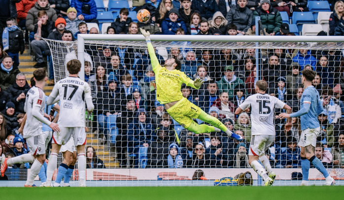 Man City thắng nhọc đối thủ giải hạng Ba, Guehi ghi dấu ấn tại FA Cup - Ảnh 2.