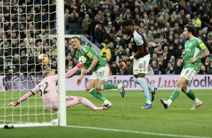 Newcastle ngược d&ograve;ng hạ Aston Villa, hi&ecirc;n ngang v&agrave;o v&ograve;ng 5 FA Cup - Ảnh 1.