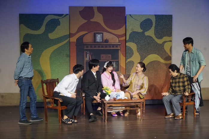 Gen Z đến rạp: Khi sân khấu tìm lại nhịp thở của thời đại - Ảnh 3.