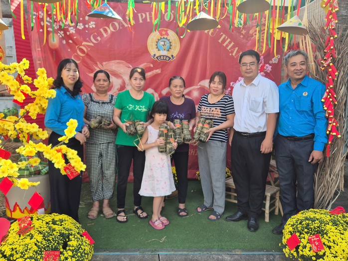 Nhiều hoạt động vui Tết &yacute; nghĩa cho người lao động - Ảnh 6.