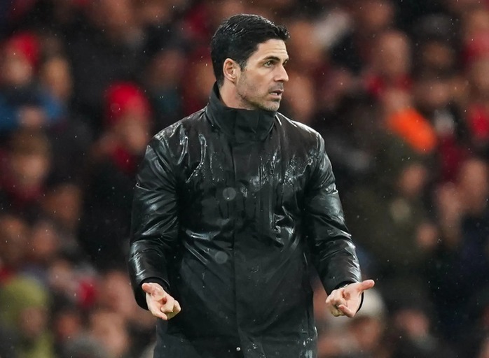 Arsenal trả gi&aacute; đắt khi thắng Wigan, HLV Mikel Arteta lo trượt &ldquo;ăn 4&rdquo; - Ảnh 1.