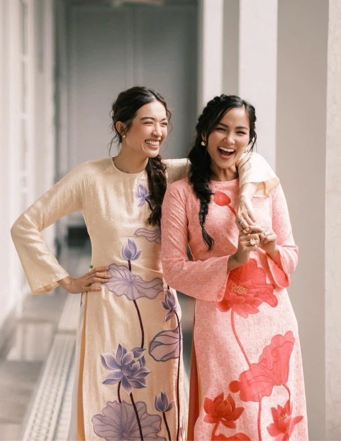 "Mốt" áo dài du xuân năm Ngựa - Ảnh 12.