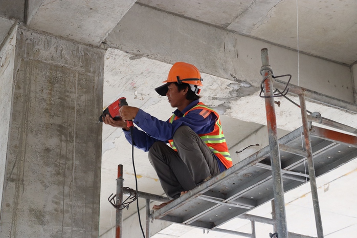 VIDEO: Công nhân làm việc xuyên Tết trên công trình hơn 3.300 tỉ - Ảnh 4.