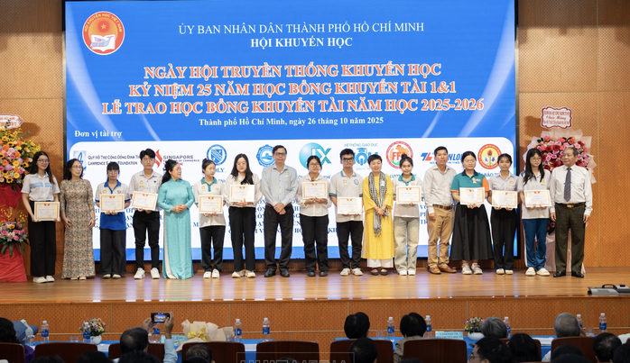 B&agrave;i 2: Học bổng 1&1: Gom y&ecirc;u thương, thắp s&aacute;ng ước mơ giảng đường - Ảnh 2.