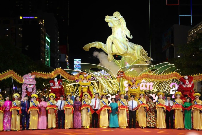 B&igrave;nh chọn linh vật ngựa Tết B&iacute;nh Ngọ: Lộ diện "Ngũ m&atilde;" dẫn đầu cuộc đua - Ảnh 10.