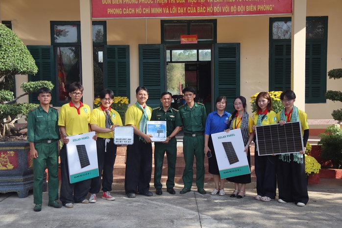 Xu&acirc;n T&igrave;nh Nguyện mang hơi ấm mọi miền - Ảnh 4.