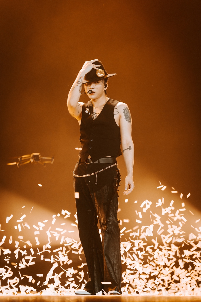 SOOBIN- mẫu h&igrave;nh nghệ sĩ "biết đi đường d&agrave;i"  - Ảnh 3.