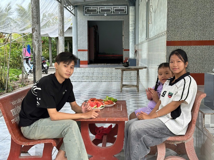 VIDEO: Thu hoạch đặc sản tỉ USD ở C&agrave; Mau - Ảnh 10.