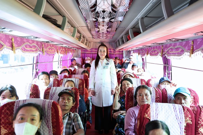 Những chuyến xe ấm &aacute;p - Ảnh 3.