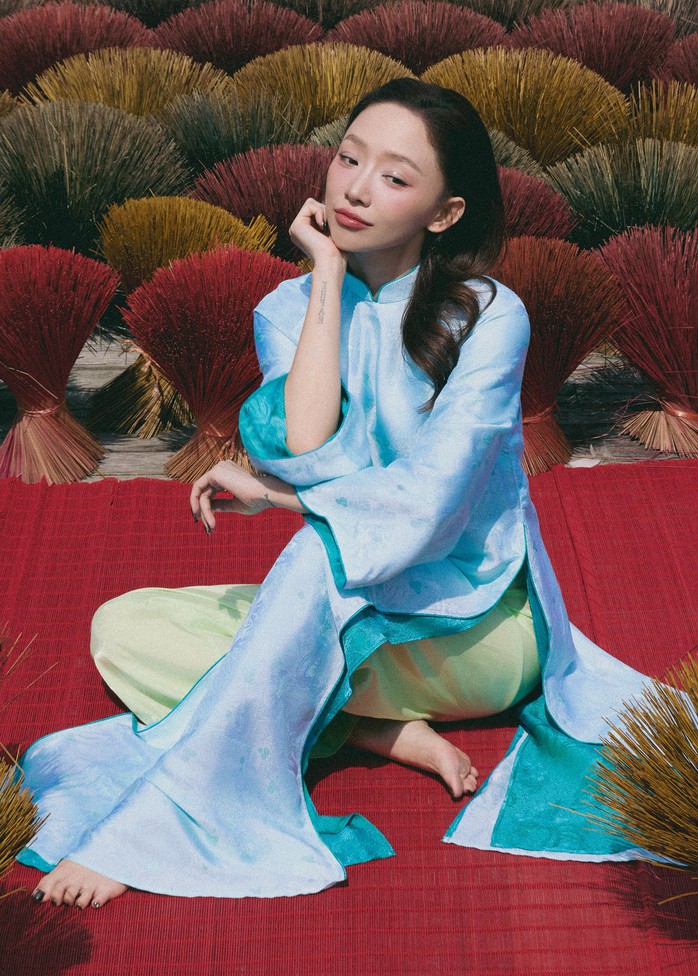 V&acirc;n Trang, Ninh Dương Lan Ngọc&hellip; tưng bừng đ&oacute;n Xu&acirc;n B&iacute;nh Ngọ - Ảnh 14.