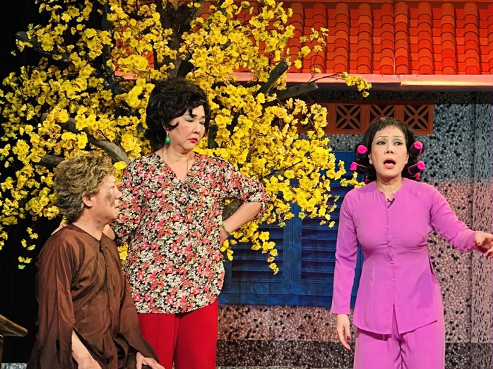 Giữ hồn Tết đ&ocirc; thị: Phong tục được l&agrave;m mới trong nhịp sống hiện đại - Ảnh 4.