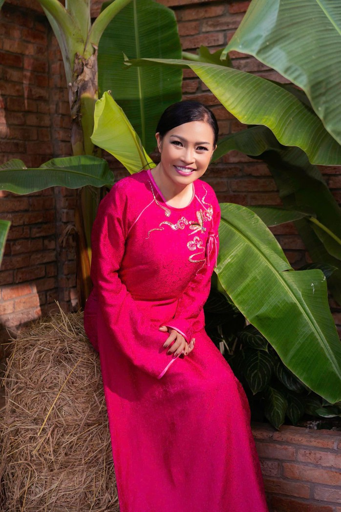 V&acirc;n Trang, Ninh Dương Lan Ngọc&hellip; tưng bừng đ&oacute;n Xu&acirc;n B&iacute;nh Ngọ - Ảnh 20.