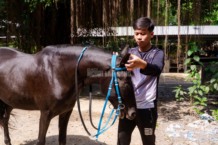 VIDEO: Thủ phủ chiến m&atilde; vang b&oacute;ng một thời b&acirc;y giờ ra sao? - Ảnh 3.