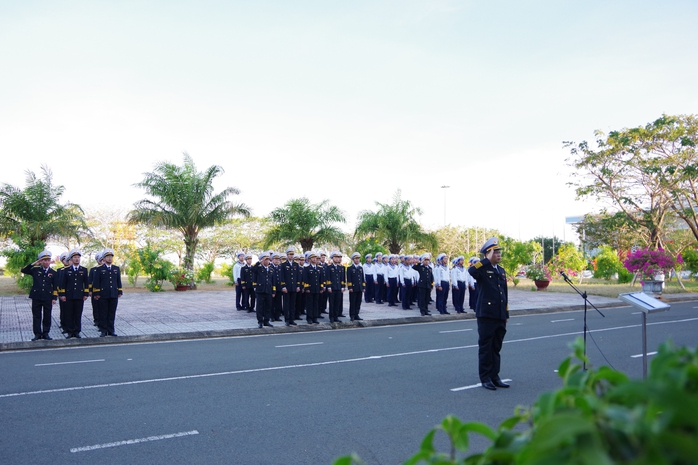 Kh&iacute; thế ng&agrave;y đầu năm mới ở V&ugrave;ng 2 Hải qu&acirc;n - Ảnh 2.