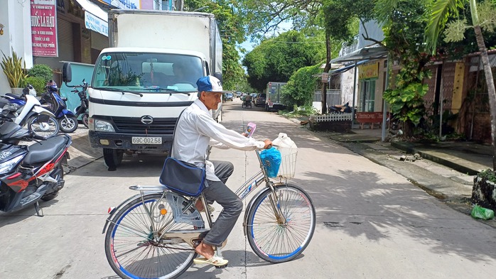 VIDEO: Tết của những người b&aacute;n v&eacute; số dạo - Ảnh 3.