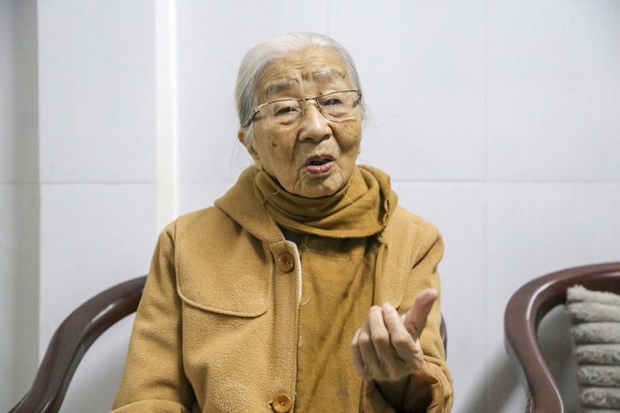 Nghệ nhân 92 tuổi truyền nghề ẩm thực Huế - Ảnh 3.