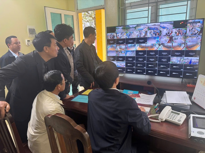 2 vạn kh&aacute;ch du xu&acirc;n, trẩy hội ch&ugrave;a Hương ng&agrave;y m&ugrave;ng 2 Tết - Ảnh 3.