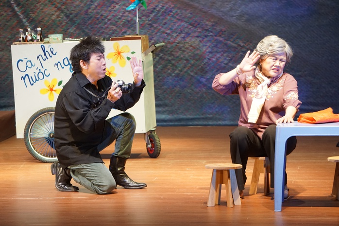 "29 anh về": Nước mắt đo&agrave;n vi&ecirc;n v&agrave; ph&uacute;t vỡ &ograve;a của NSƯT Phương Hồng Thủy - Ảnh 4.