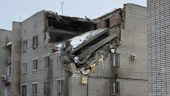 Nổ lớn tại cơ sở quân cảnh Nga, ít nhất 3 người thiệt mạng - Ảnh 1.