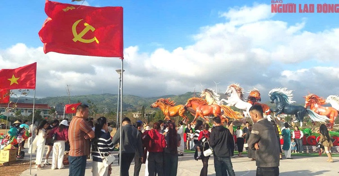 B&igrave;nh chọn linh vật ngựa đẹp nhất Tết B&iacute;nh Ngọ: Chỉ c&ograve;n 1 ng&agrave;y để bứt ph&aacute;! - Ảnh 2.