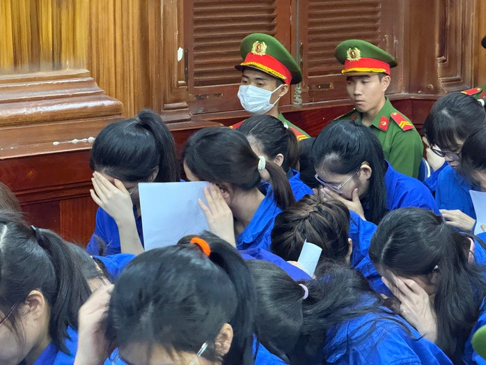 Sản phẩm độc hại lưu th&ocirc;ng: TAND TPHCM "truy" tr&aacute;ch nhiệm người đứng đầu, y&ecirc;u cầu cơ chế b&aacute;o c&aacute;o đặc biệt - Ảnh 1.