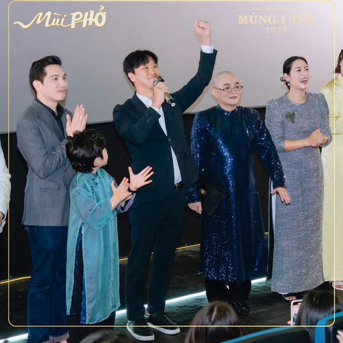 "M&ugrave;i phở" tuy&ecirc;n bố CEO Lotte Entertainment Vietnam quỳ lạy để cảm ơn! - Ảnh 1.