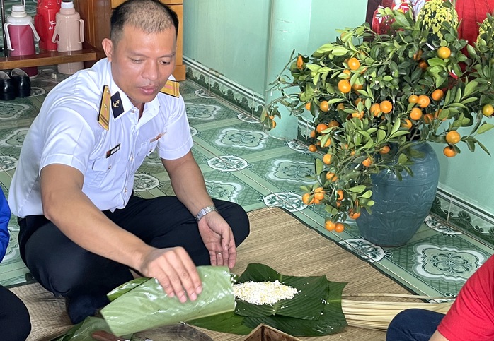 Cuộc thi "Tết xanh": Chiếc b&aacute;nh chưng xanh ngo&agrave;i khơi thềm lục địa - Ảnh 2.