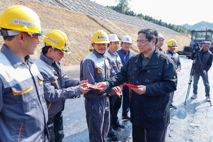 Thủ tướng ph&aacute;t động Chiến dịch Đ&ocirc;ng Kh&ecirc; 2026 ho&agrave;n th&agrave;nh cao tốc Lạng Sơn Cao Bằng - Ảnh 7.