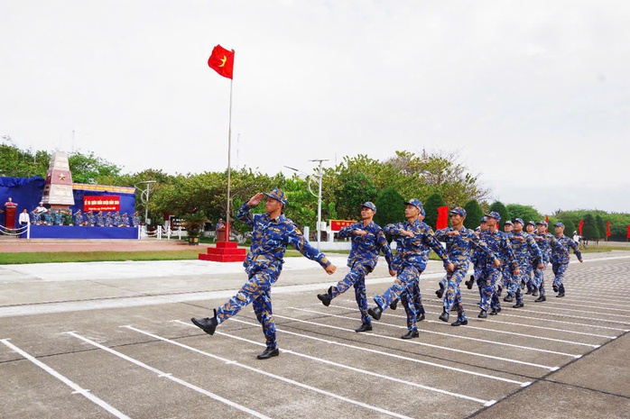 S&ocirc;i nổi ra qu&acirc;n huấn luyện năm 2026 ở Trường Sa - Ảnh 3.