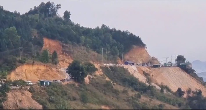 Lại xảy ra ùn tắc kèo dài trên Quốc lộ 28B qua đèo Đại Ninh - Ảnh 1.