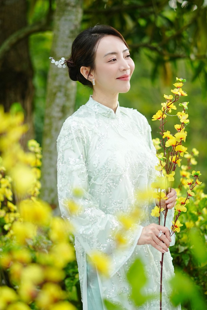 B&Agrave;I XU&Acirc;N ONLINE NG&Agrave;Y 22-2 (M&Ugrave;NG 6). TỰA: Thu Trang: "Tất cả đều do duy&ecirc;n số!" - Ảnh 1.