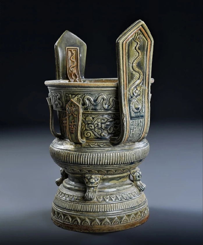 Một danh nh&acirc;n ở Hải Ph&ograve;ng sở hữu 18 bảo vật quốc gia  - Ảnh 7.