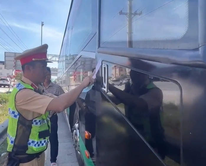 - Ảnh 1. - Ảnh 1.