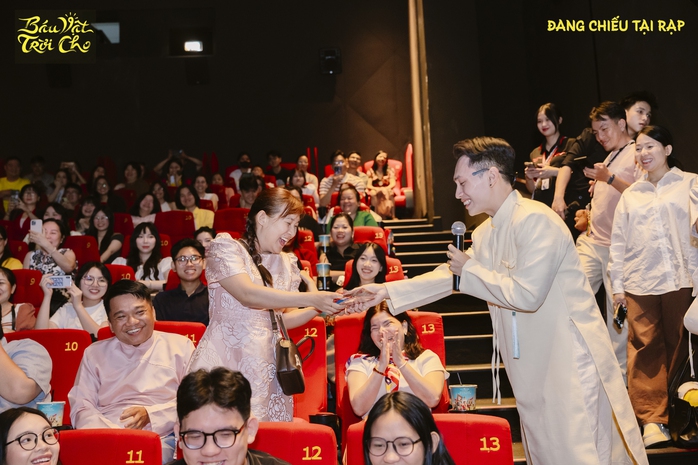 "Phim Tết th&iacute;ch nhất B&aacute;u vật Trời cho"  - Ảnh 1.